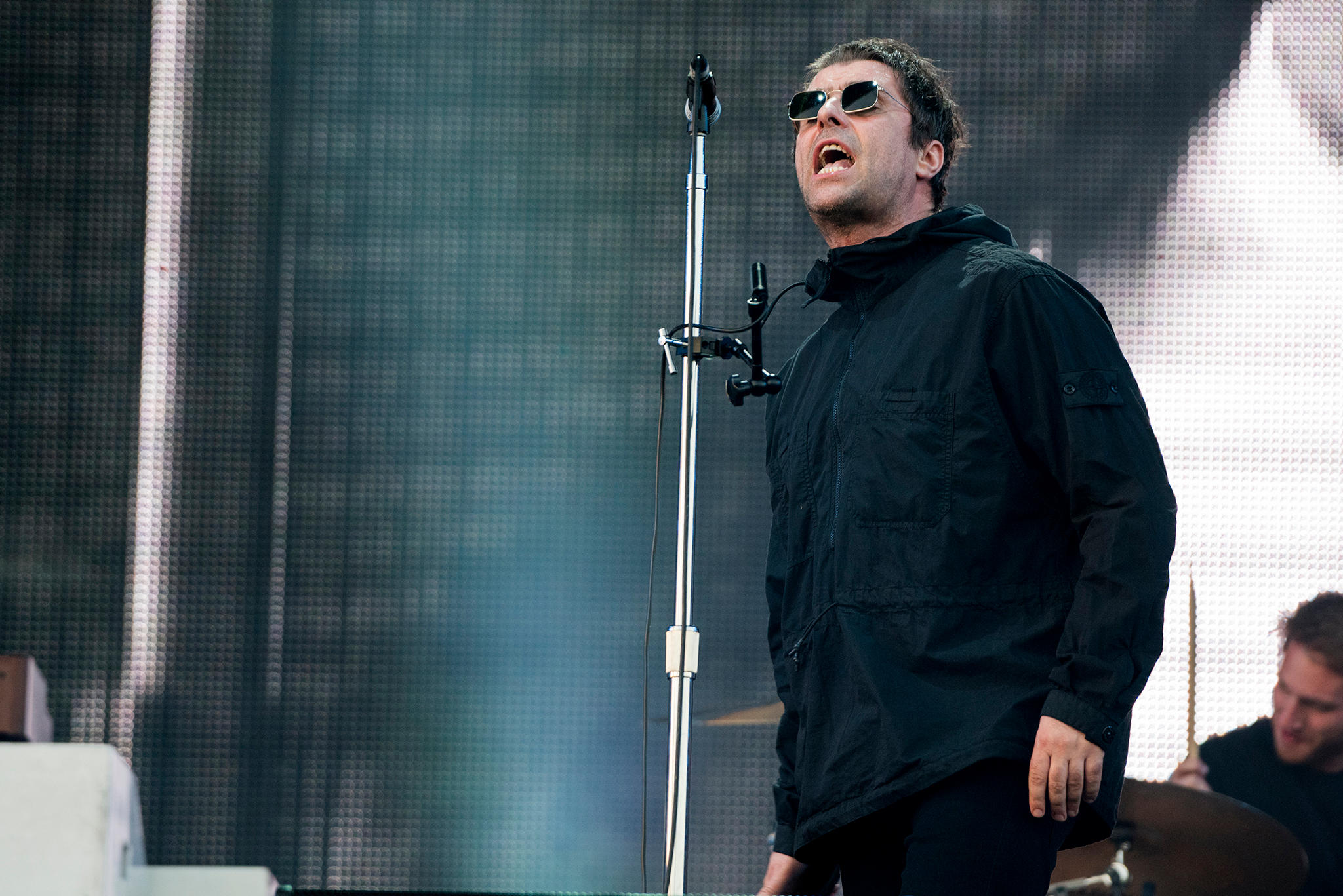 Liam Gallagher dedicates song to late Ayrshire dad at Hampden gig